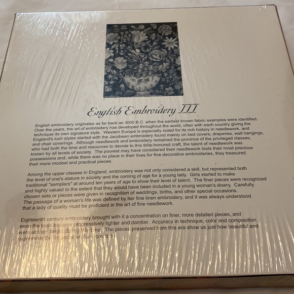 English Embroidery III A fine art jigsaw puzzle 500 pieces - Picture 4 of 5